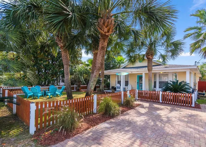 Private Beach Access, Fenced Yard & Pet Friendly, Pool, Cabana Life Beach House