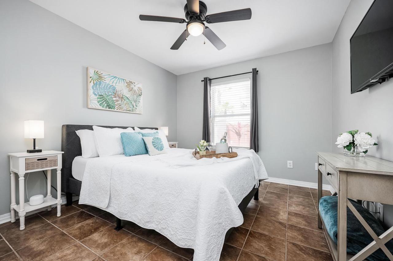 Ferienhaus Private Access, Fenced Yard & Pet Friendly, Pool, Life House Destin
