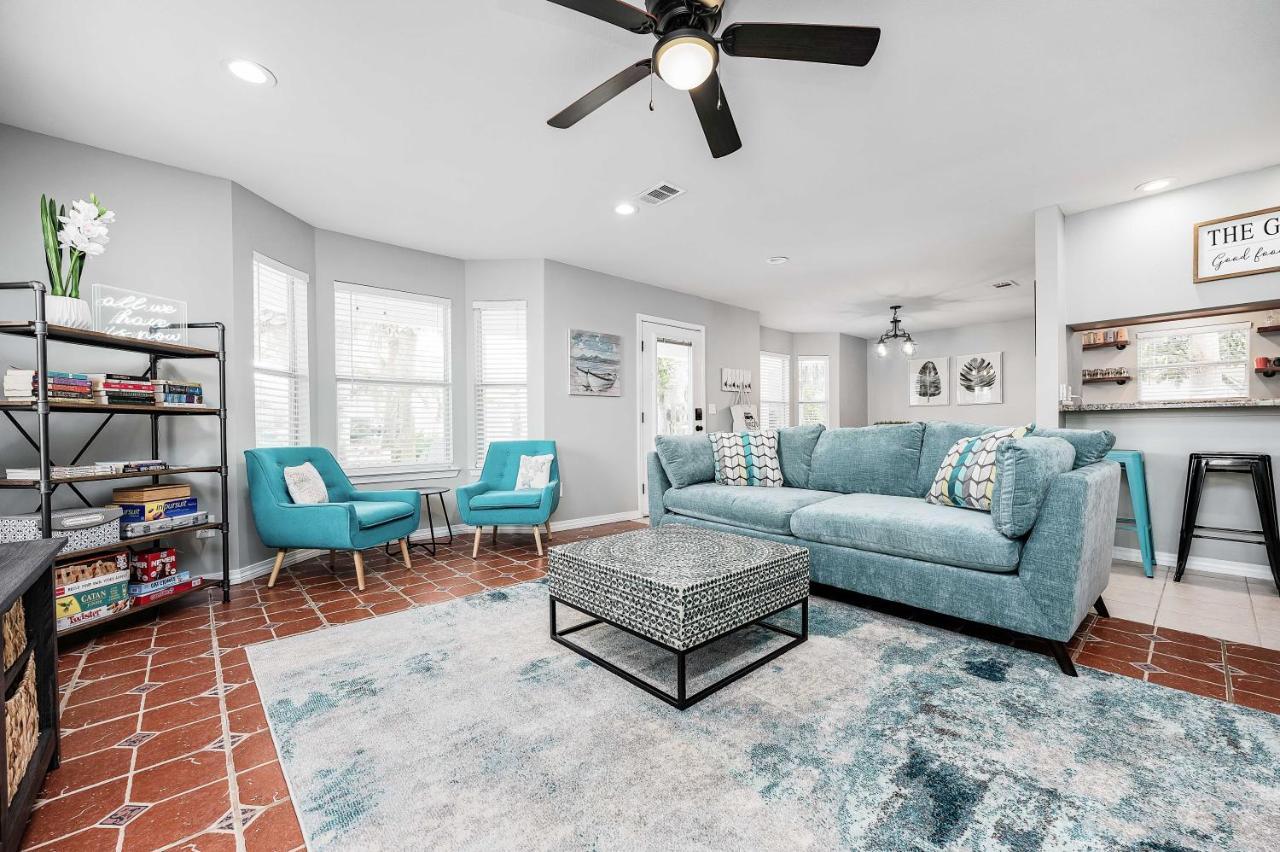 Ferienhaus Private Access, Fenced Yard & Pet Friendly, Pool, Life House *