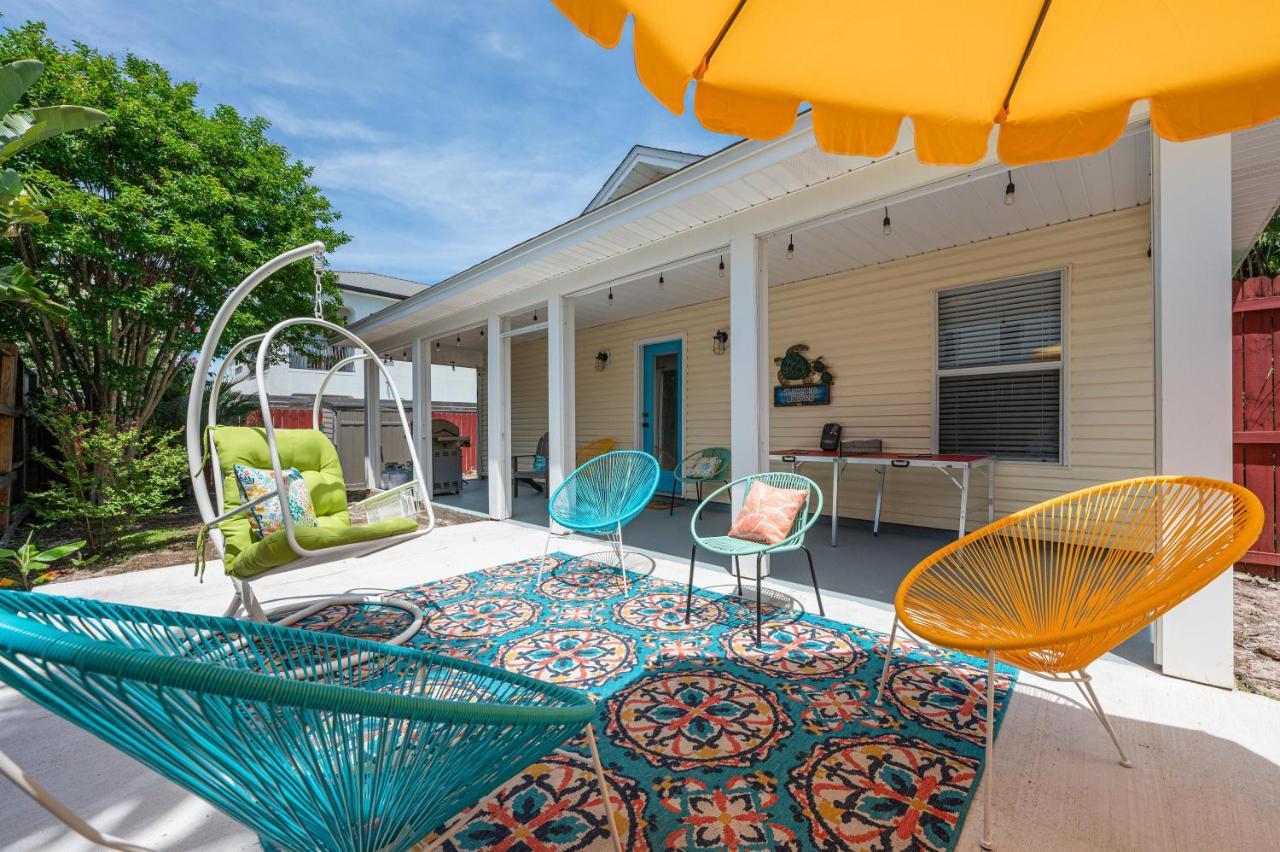 Private Access, Fenced Yard & Pet Friendly, Pool, Life House Hébergement de vacances *